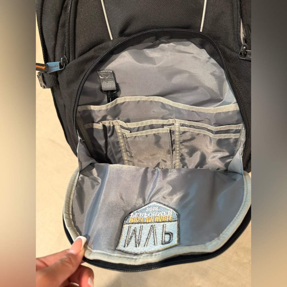 Basic Black‎ Backpack for Men - Picture 6 of 7